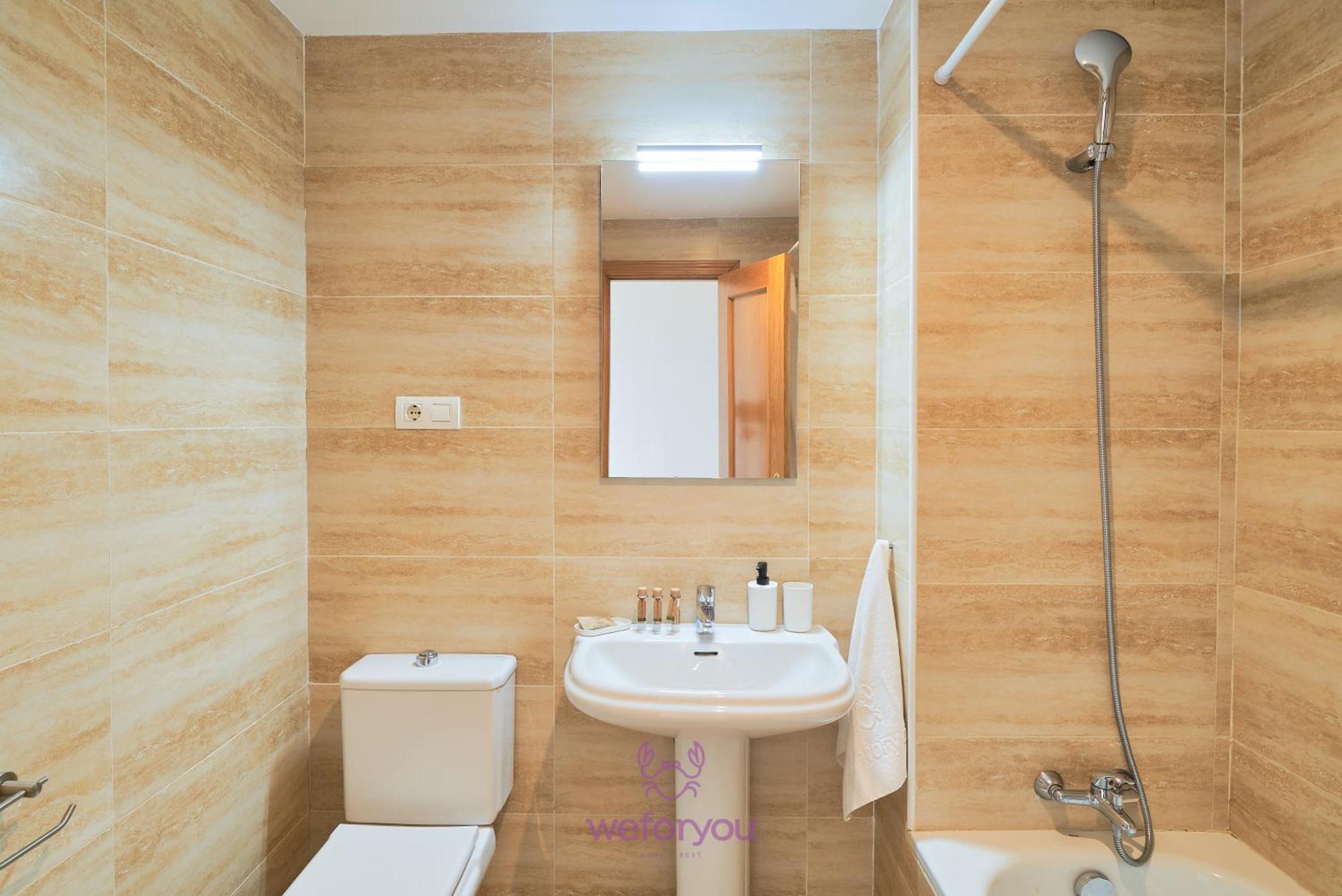 Weforyou Two Bedrooms Calm & Sunny *